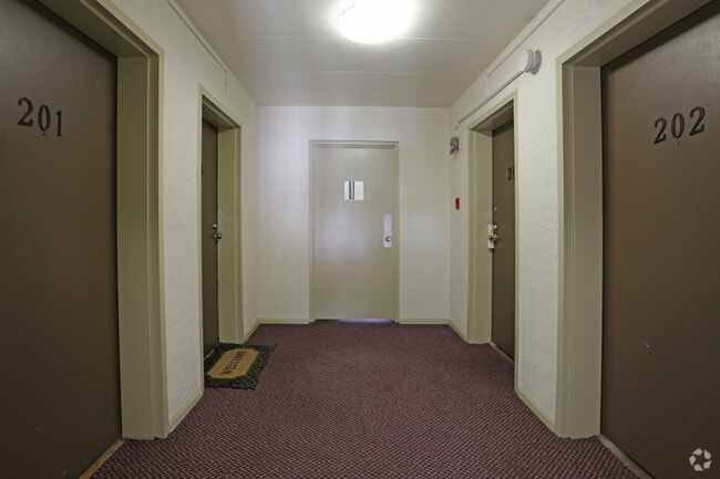 Ridgeway Court Apartments
