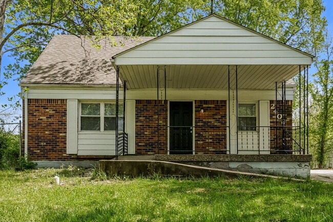 Building Photo - 2402 Parliament Ct