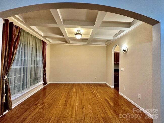 Photo - 1913 Thorn Crest Dr