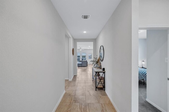 Photo - 717 Friar Tuck Dr
