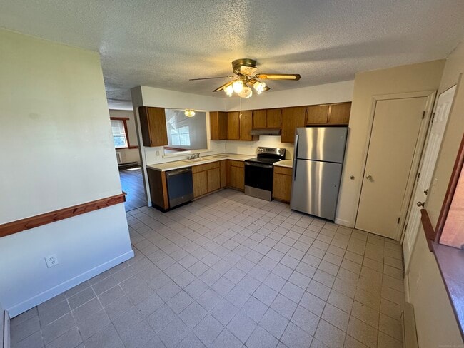 Photo - 975 Meriden Rd Unit APT 109