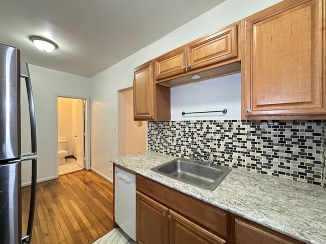 Photo - 933 W Sunnyside Ave Unit N3