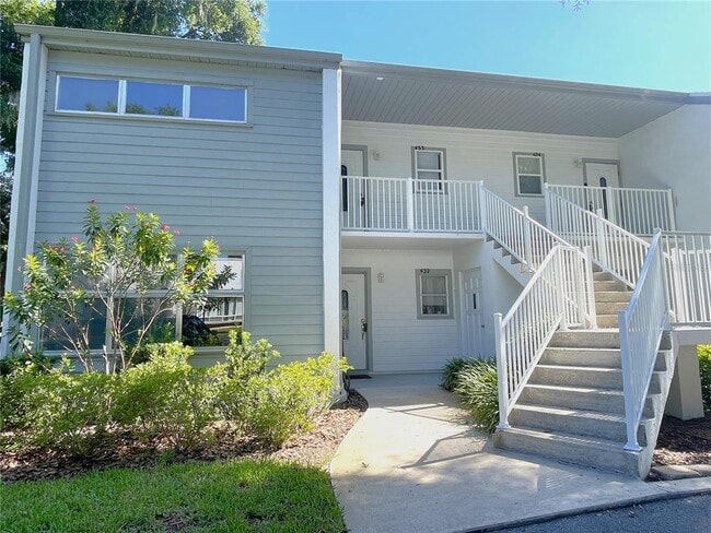Building Photo - 6825 Downing St Unit 433