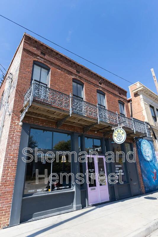 Building Photo - 215 Twelfth Street Apt B