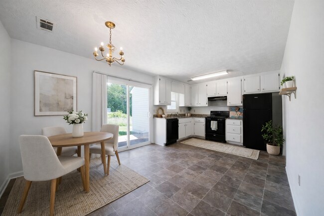 Photo - 3200 Duvall Pl NW