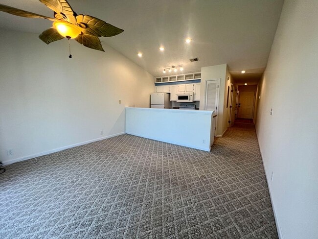 Photo - Longs - 1 Bedroom / 1 Bathroom Condo Unit 19H