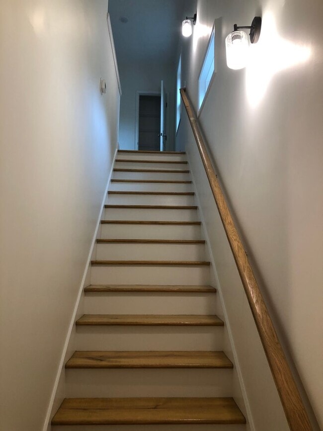 Photo - r38 Unit r38