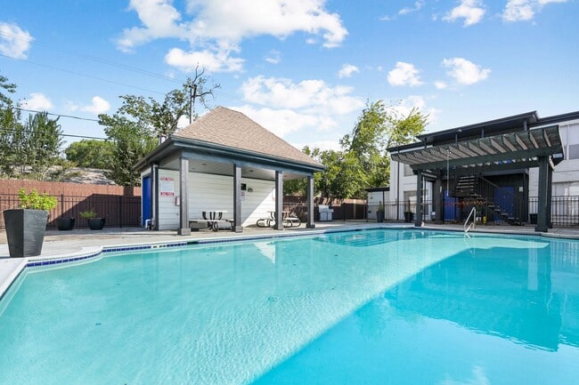 The Lofts @ 3402 Pool Area