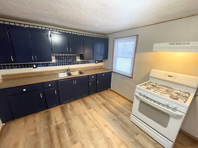 Photo - 2BR Eastside House