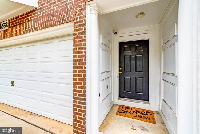 Photo - 1652 White Oak Vista Dr Townhome