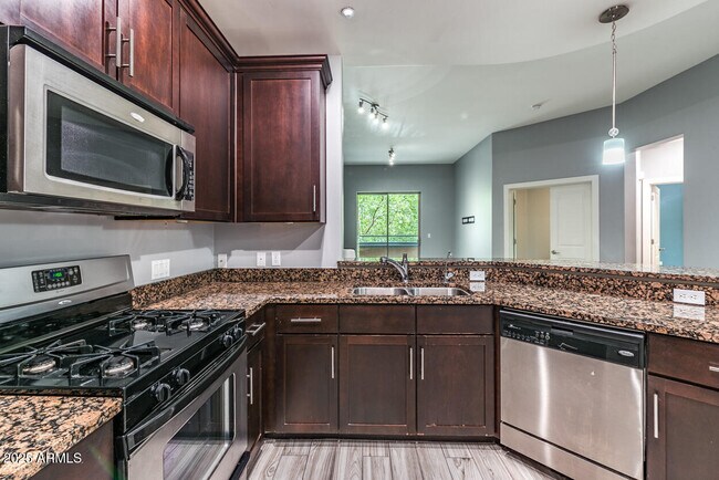 Photo - 945 E Playa Del Norte Dr