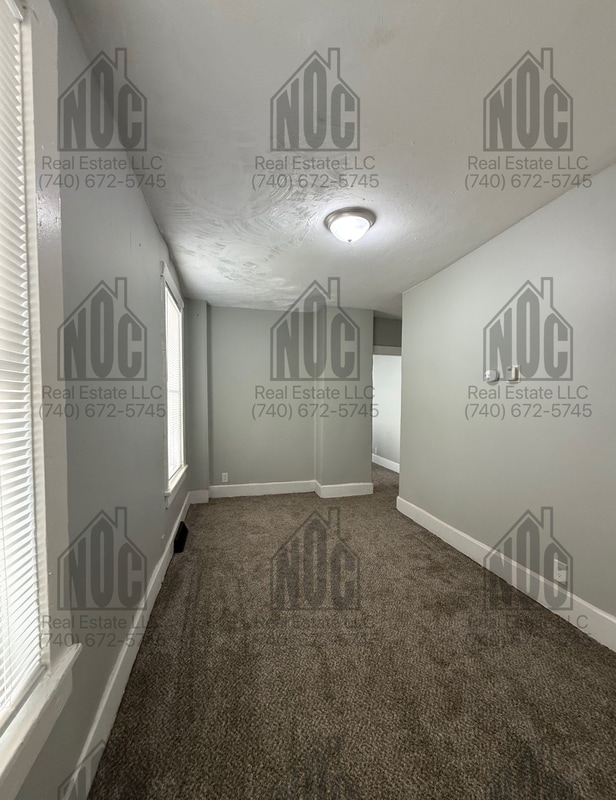 Photo - 915-915 Pierce Ave