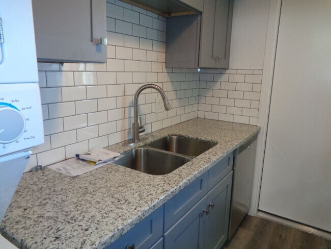 1615 W Osborn Rd Unit 1