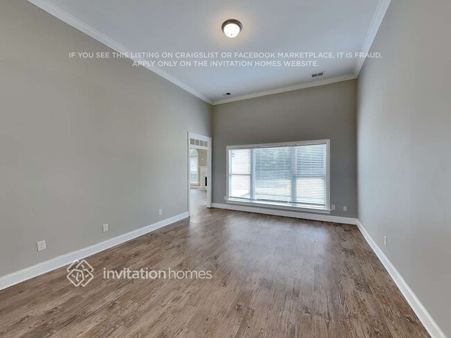 Photo - 1135 Rowanshyre Cir