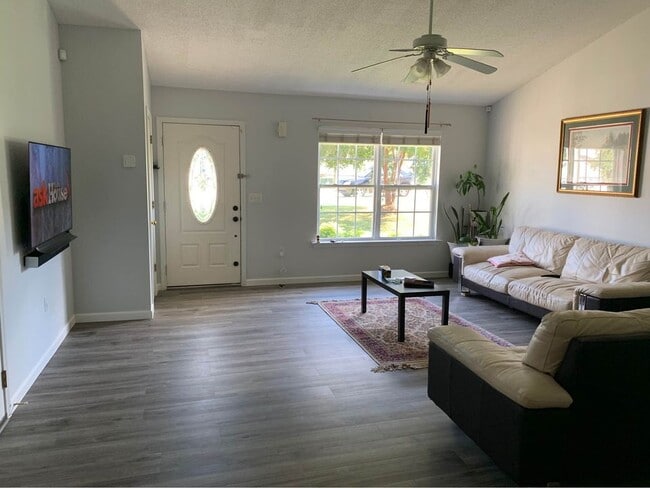 Photo - 591 Hamilton Chase Dr