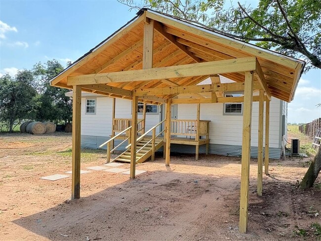 Photo - 127 Clearview Dr House