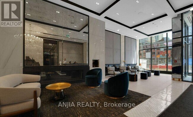 Photo - 8 Wellesley St W Unité 2510