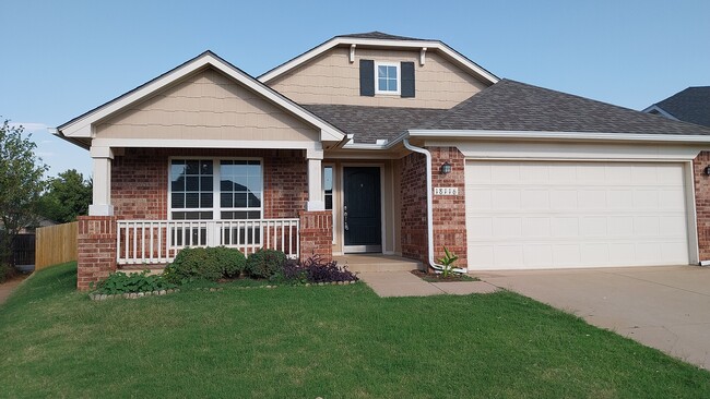Building Photo - 18116 Viento Dr