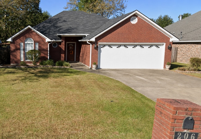 Photo - 206 Vail Dr