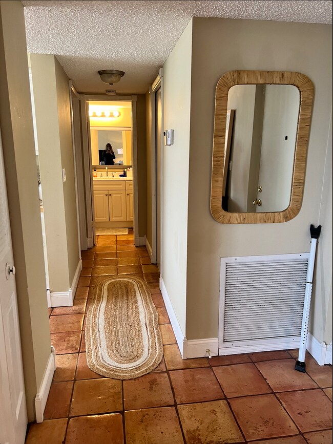 Photo - 2455 Lindell Blvd