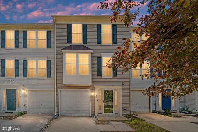 Building Photo - 7102 Finch Ln