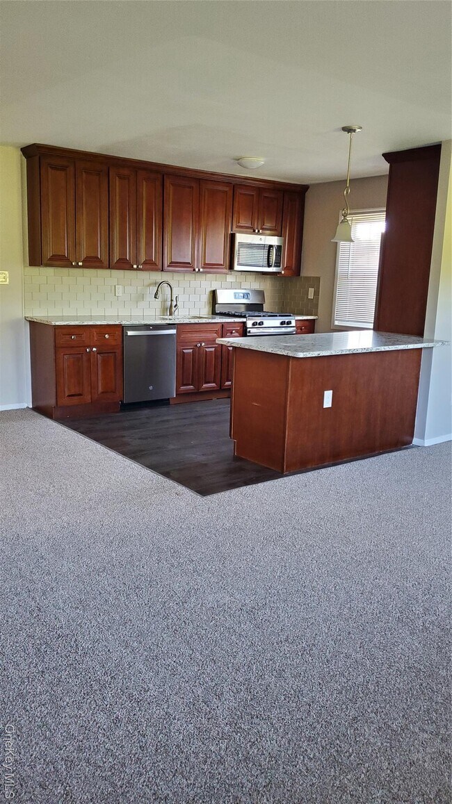 Photo - 460 Old Town Rd Unidad 24J