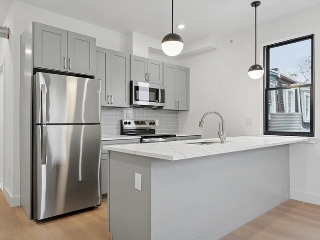 Photo - 178 W Seymour St Unit 11