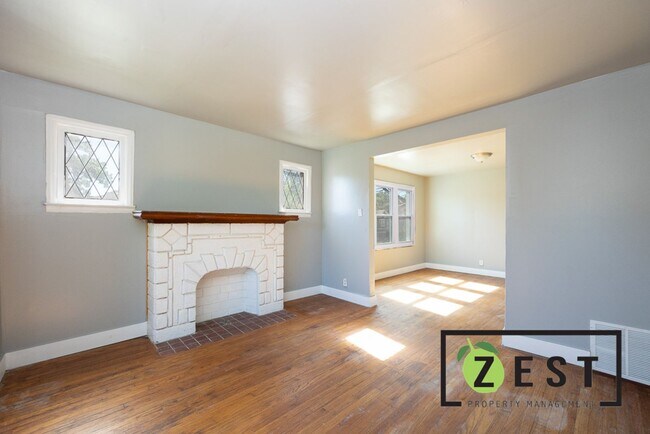 5235 Haverhill St Unit 5235 Haverhill Upper