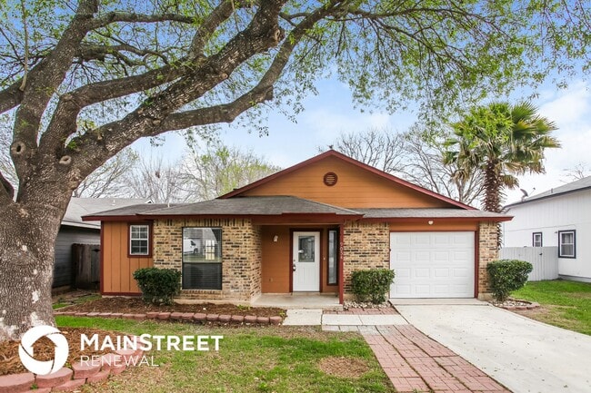 Building Photo - 9054 Chinon