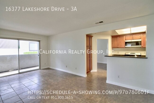 Photo - 16377 Lakeshore Dr