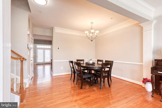 Photo - 1564 Penzance Way