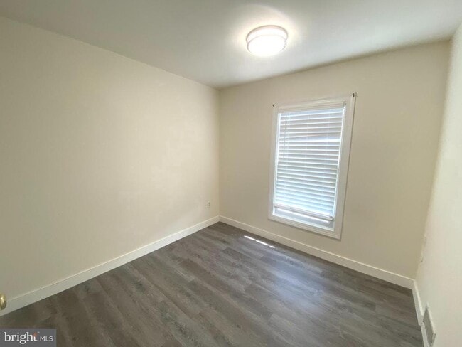 Photo - 6347 Battlement Way