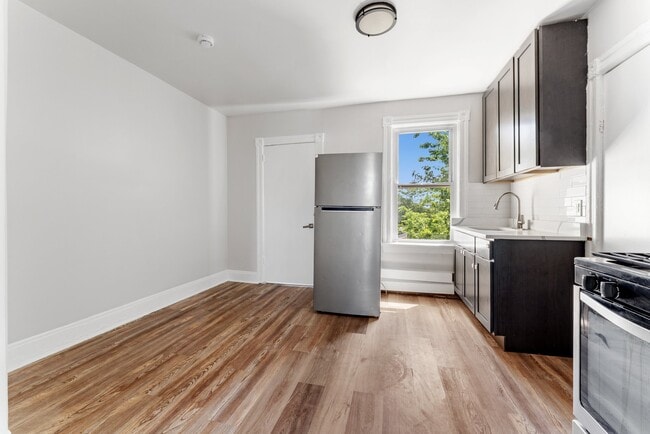 Photo - 361 Gordon St Unit 2
