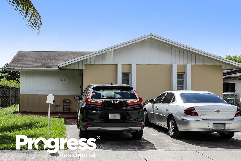 Photo - 2440 NW 139th St