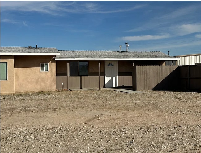 Photo - 8233 W Avenue E12 Unidad GH