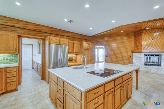 Photo - 614 Co Rd 207