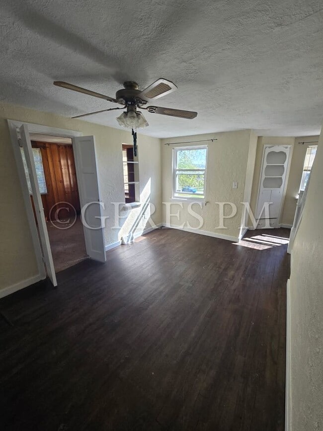 Photo - 2 Bedroom House for rent in Hampton
