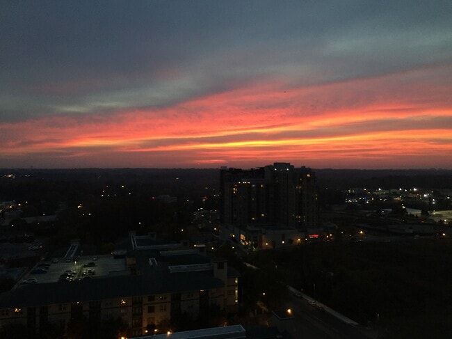 Magníficas vistas del amanecer - 11710 Old Georgetown Road Unidad 1606