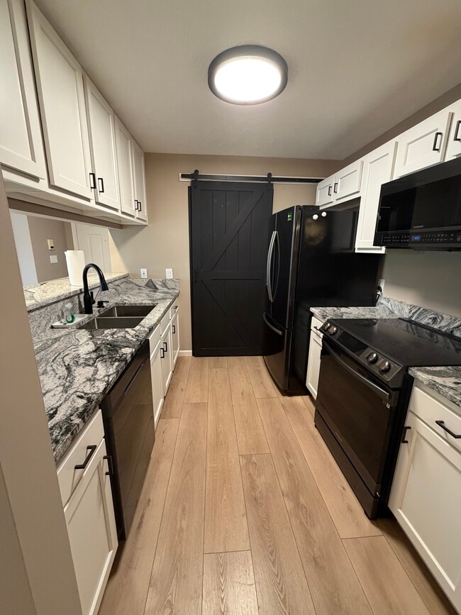 Photo - 8595 Scenicview Dr Unit 202