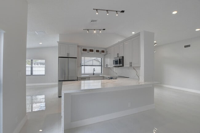 Photo - 20995 Country Creek Dr