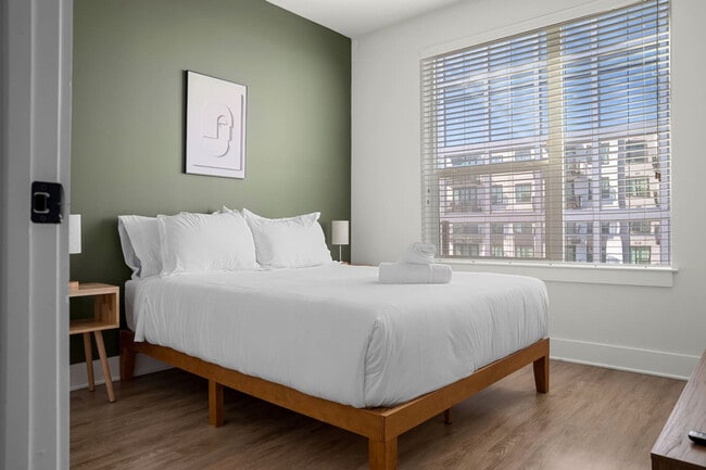 Photo - 207 N Himes Ave Unit ID1312505P