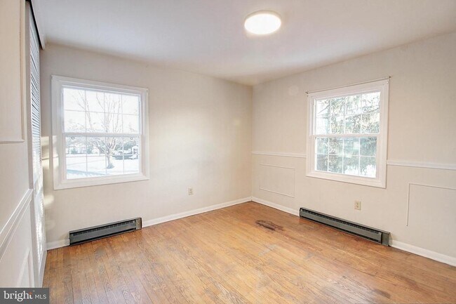 Photo - 1411 W 12th St