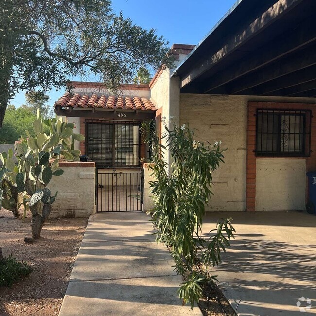 Building Photo - 4145 N Via Villas Rental