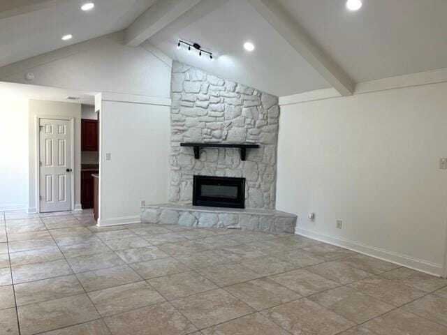 Photo - 208 Lake Village Blvd