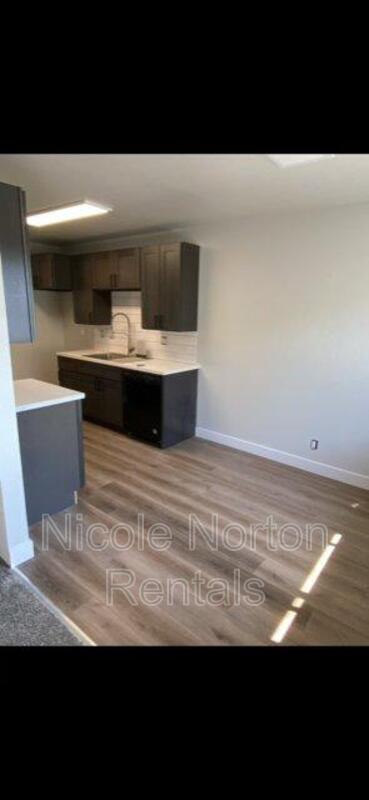 Photo - 3111 Smith Ln