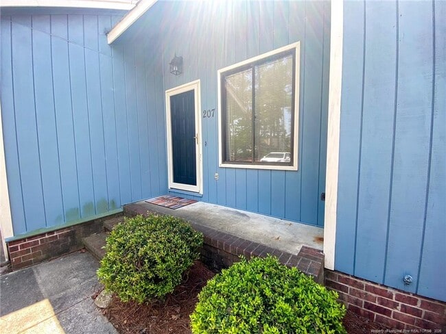 Photo - 207 Charmant Rd