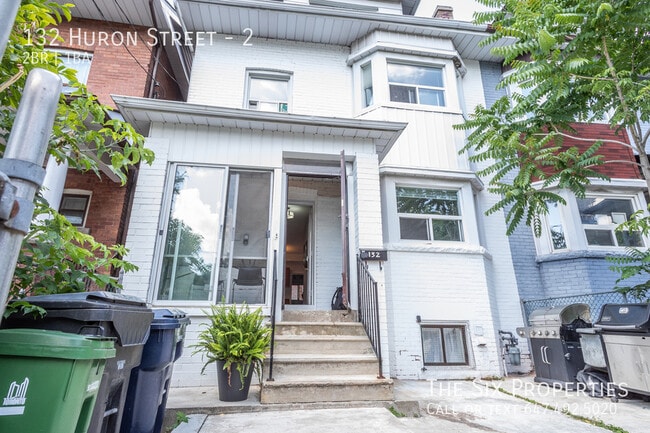 Building Photo - Two Bedroom Lower Level Apartment near UFT and Kensington Unit 2