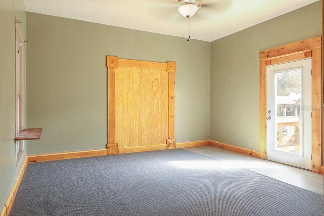 Photo - 128 E Rich Ave