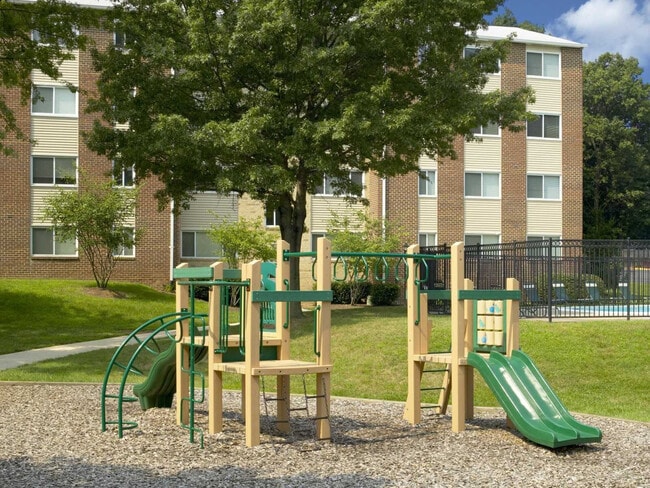 Community Playground Villages of Gaithersburg Apartments MD Maryland Building External Landscape
