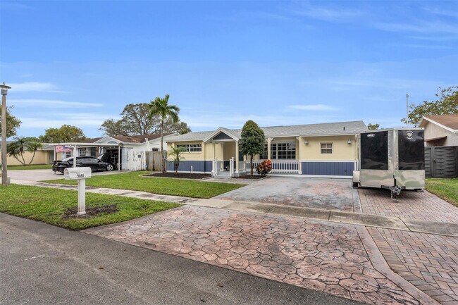 Photo - 9860 NW 3rd St